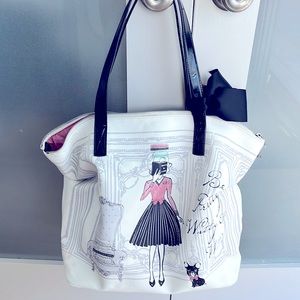 MFIL CREED My Flat in London (front) Be Pretty Witty & Wise (back) Bag